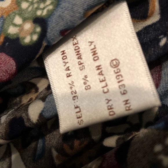 Suzie Chin Black multi colored rayon and spandex dress with belt - Picture 6 of 6